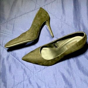 Forever 21 black heels